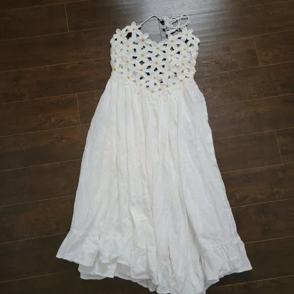sachin and babi light blue dress Free people Conchita low back maxi dress Bow can be worn in front or the  back Condition: EUC, no notable flaws Size: cut out Waist: 20” (40),  adjustable via tie to make